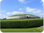 Newgrange Photocredit Maewynia via Flickr