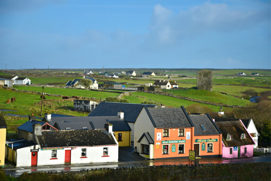 Irish Expressions:  Ireland Sightseeing. 
Image of Doolin Ireland per license from Shutterstock.