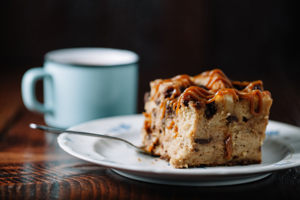 Irish Expressions:  Easy Irish Food Recipes.  Image of Irish Bread Pudding per license with Shutterstock.