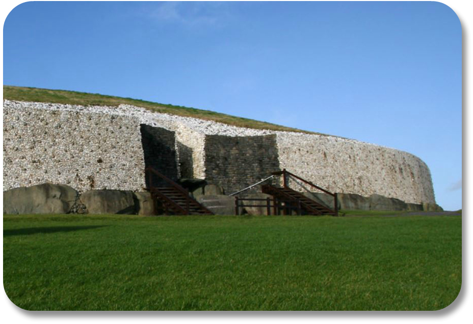 Irish Expressions - Newgrange.  Photocredit:  Dee McEvoy via Flickr