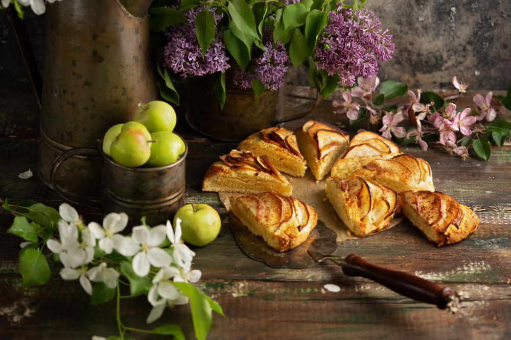 Irish Expressions: Easy Irish Food Recipes.  Image of Irish Scones per license with Shutterstock.