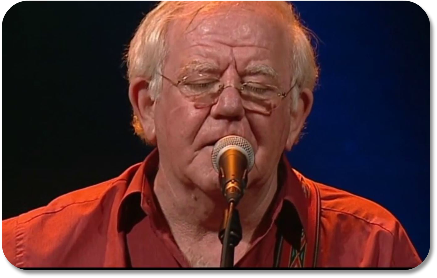 Irish Expressions - Paddy Reilly sings Fields of Athenry via YouTube.