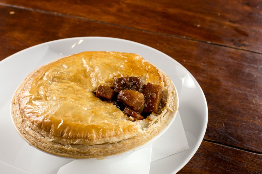 Irish Expressions:  Easy Irish Food Recipes.  Image of Steak and Guinness Pie courtesy of Shutterstock.